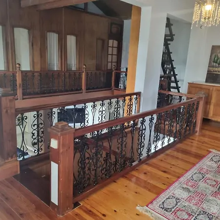 In Trilofos-close To The Villa Szaloniki